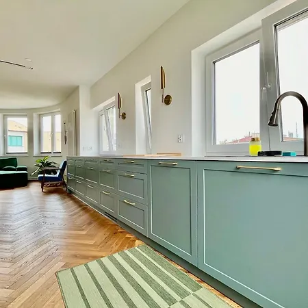 Διαμέρισμα Easy Rent Apartments- Central Penthouse *