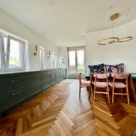 Easy Rent Apartments- Central Penthouse Apartment Lublin