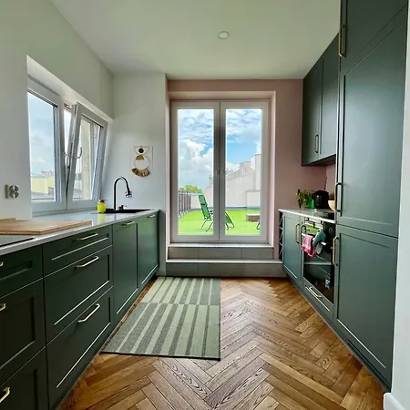 Easy Rent Apartments- Central Penthouse Λούμπλιν
